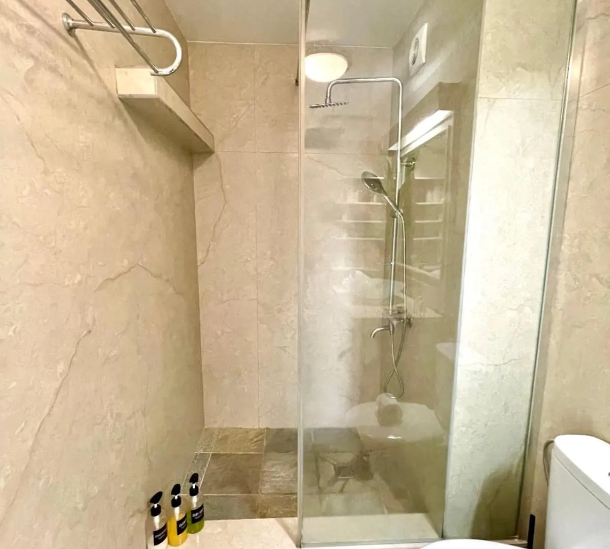 度假居 普纳奥亚Miri Coconut 1 Bdr Flat With Pool In A Calm Area Near The Sea And Town别墅