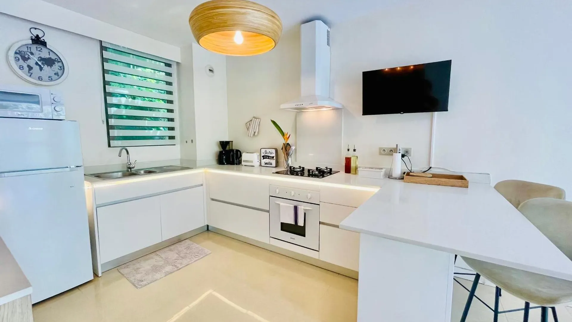 度假居 普纳奥亚Miri Coconut 1 Bdr Flat With Pool In A Calm Area Near The Sea And Town别墅 法属玻利尼西亚